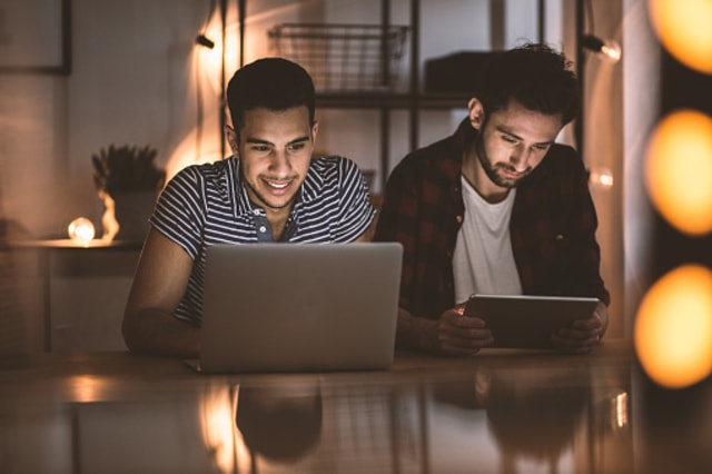 Bukan cuma kritis, lo juga perlu menerapkan designer thinking!